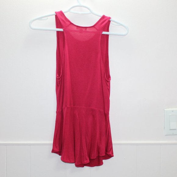 🎀 3/ $30 Wilfred Tank - Picture 3 of 3